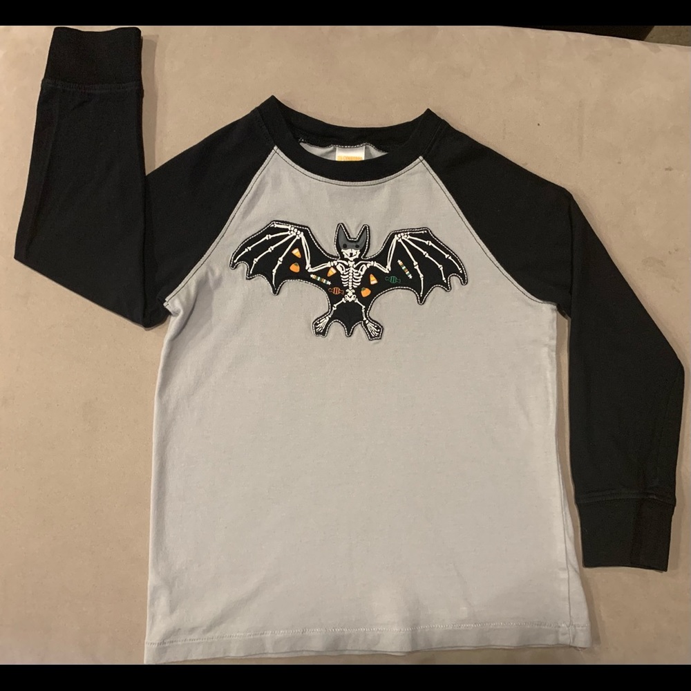 Gymboree•Boys 5•Blk/Gray Bat Skeleton Shirt